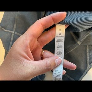 Lulu lemon 7/8 leggings. Great condition no piling